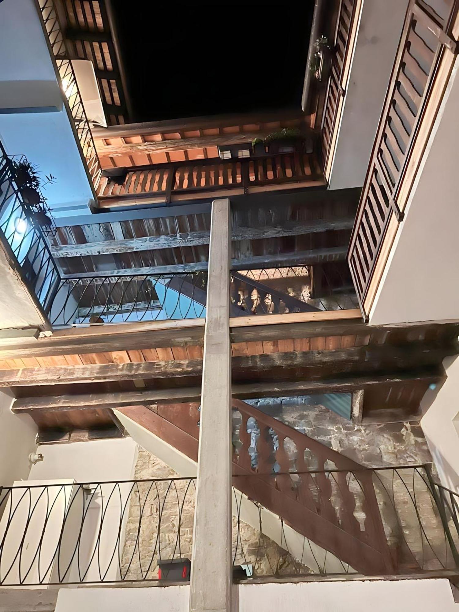 Gorizia Holiday Inn Rastello Suite エクステリア 写真